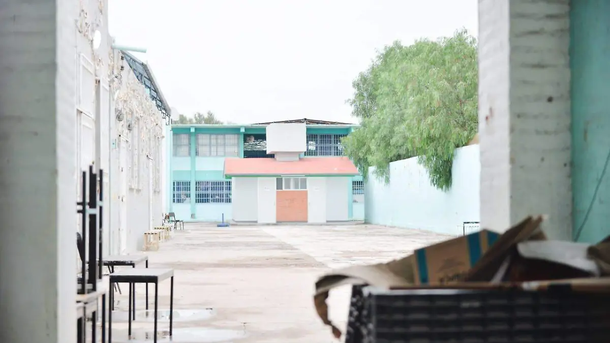 Estructuras dañadas en Escuelas 2